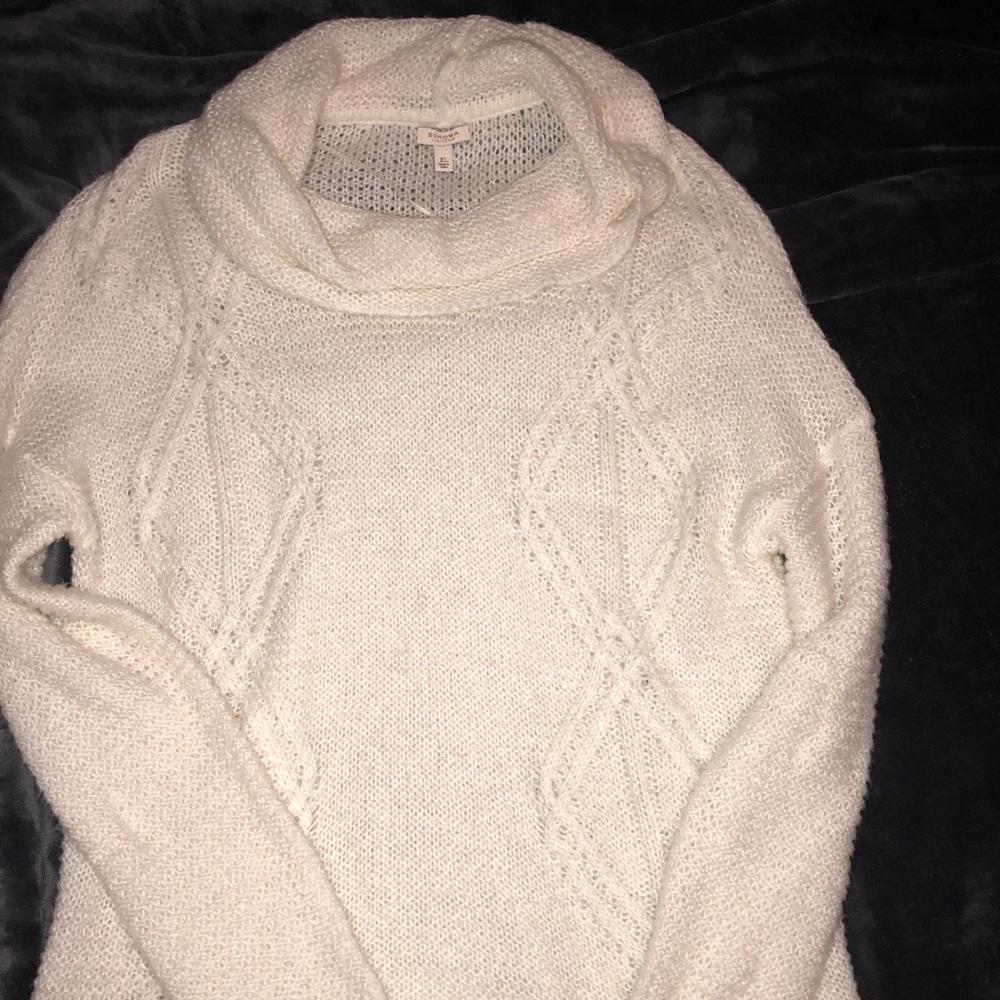Women’s sweater